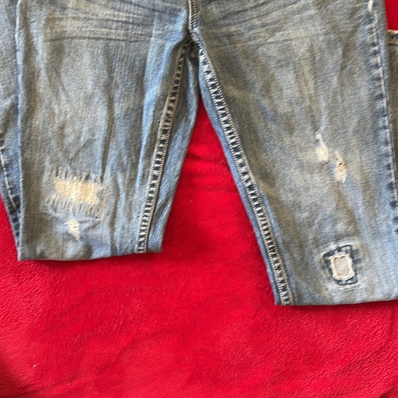 Cute factory distressed Aeropostale jeans - Picture 4 of 9